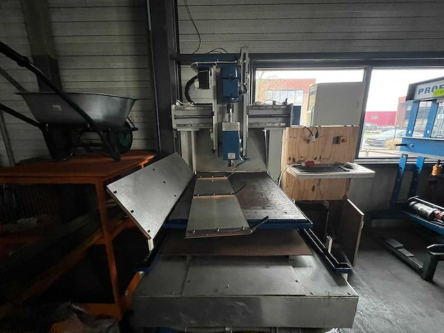 3-assige portaalfreesmachine - afbeelding 8 van  11