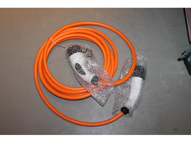 3 autolaadkabels / koppelkabels type 2. 6m 3x6 mm2. - afbeelding 1 van  2