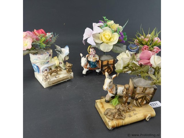 3 bloemstukjes - afbeelding 2 van  5