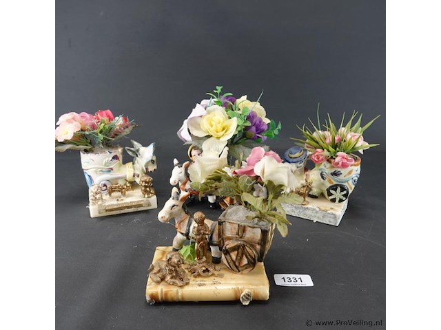 3 bloemstukjes - afbeelding 1 van  5
