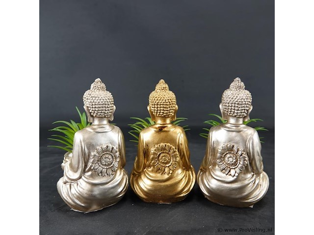 3 boeddha's met groen - afbeelding 4 van  5