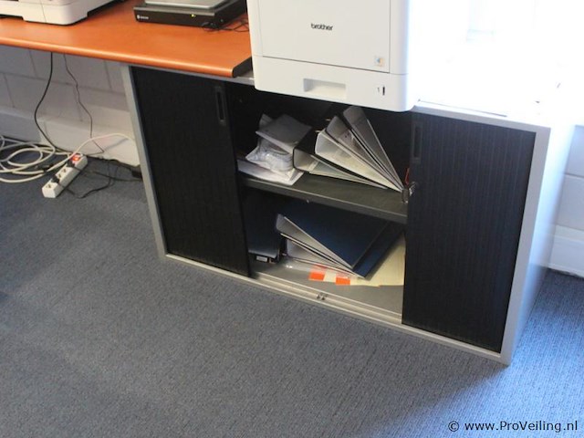 3 bureaus/werkplekken - afbeelding 7 van  7