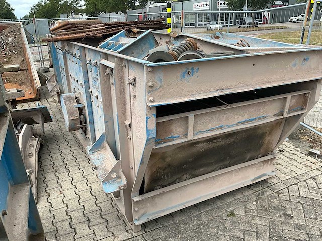 3 deks schudzeef - vu3f-1545q - mobiele zeefinstallatie - afbeelding 6 van  12