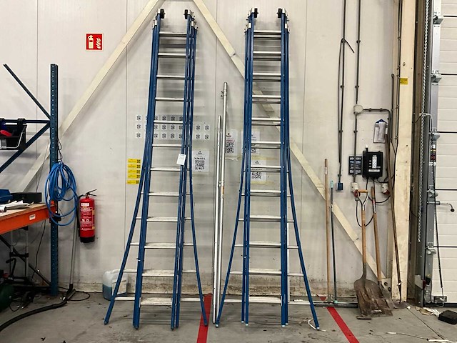 3-delige ladder (2x) - afbeelding 3 van  4