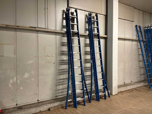 3-delige ladder (2x) - afbeelding 2 van  4