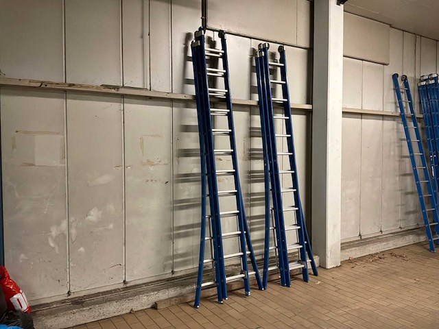 3-delige ladder (2x) - afbeelding 2 van  4