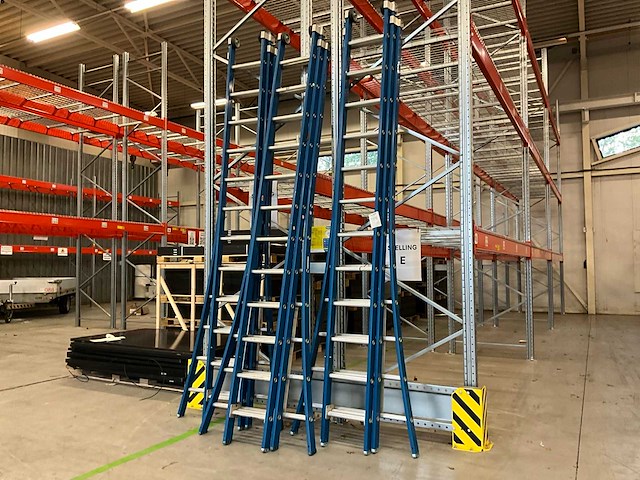 3-delige ladder (3x) - afbeelding 1 van  4