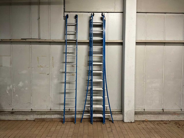 3-delige ladder met enkel deel - afbeelding 1 van  4