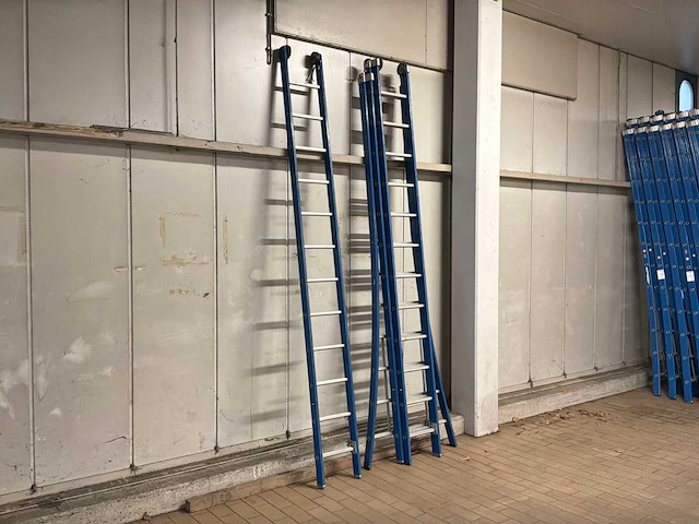 3-delige ladder met enkel deel - afbeelding 2 van  4
