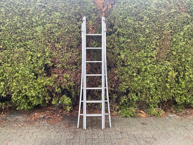 3-delige ladder - afbeelding 1 van  4