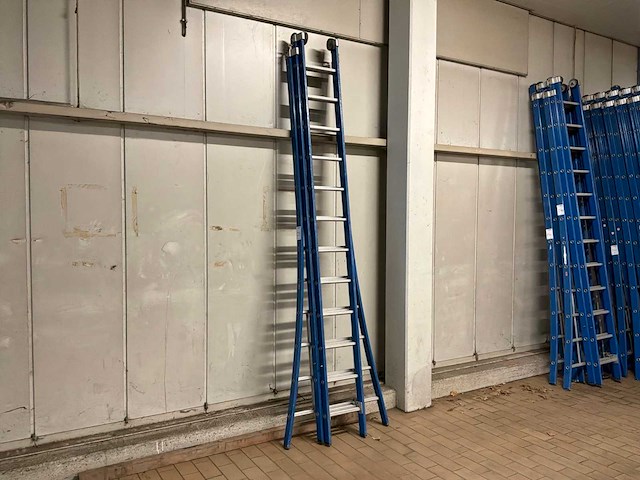 3-delige ladder - afbeelding 2 van  3