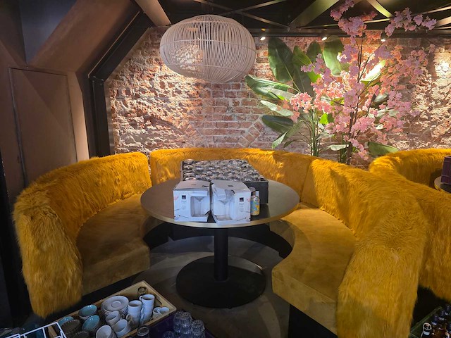 3 delige restaurant bankenset en ronde tafel - afbeelding 2 van  5