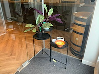 3-delige sidetable met divers decoratiemateriaal - afbeelding 1 van  3