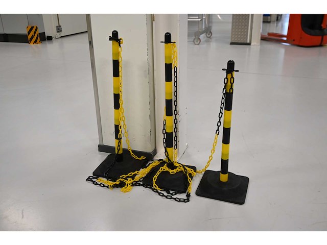 3-delige veiligheids pylonnen set - afbeelding 2 van  4