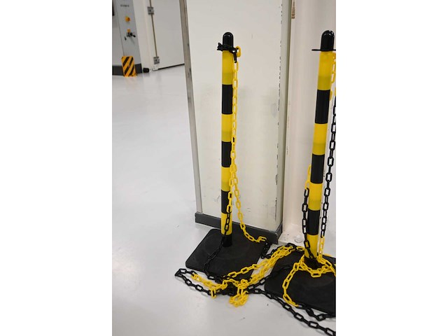 3-delige veiligheids pylonnen set - afbeelding 3 van  4
