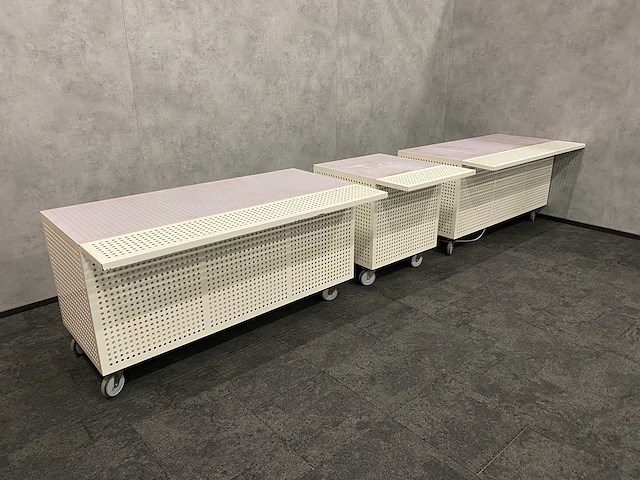 3-delige verrijdbare bar - metaal - afbeelding 1 van  28