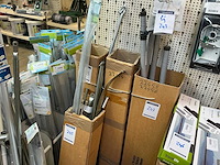 3 dozen met luifelstokken - afbeelding 1 van  6