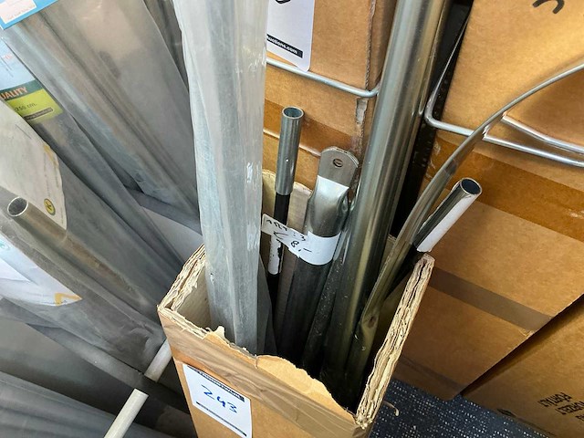 3 dozen met luifelstokken - afbeelding 5 van  6