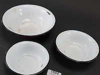 3 emaillen netsbare schalen - afbeelding 3 van  5
