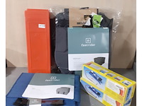 3 fietstassen, 2 voetpompen, 2 gevaren driehoek (d1719) - afbeelding 1 van  3