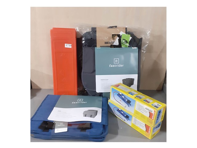 3 fietstassen, 2 voetpompen, 2 gevaren driehoek (d1719) - afbeelding 2 van  3