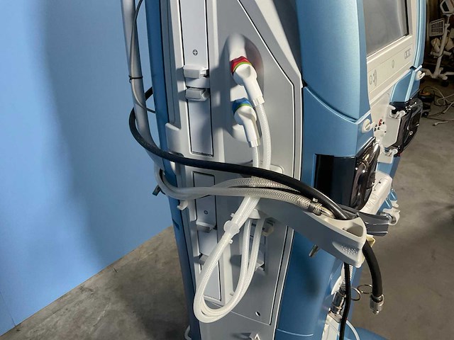 3 gambro - artis - dialysis equipment - 2013 - afbeelding 19 van  27