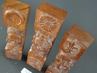 3 heraldische houtsnijwerken - afbeelding 3 van  5
