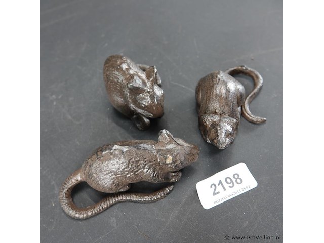 3 ijzeren muisjes - afbeelding 4 van  5