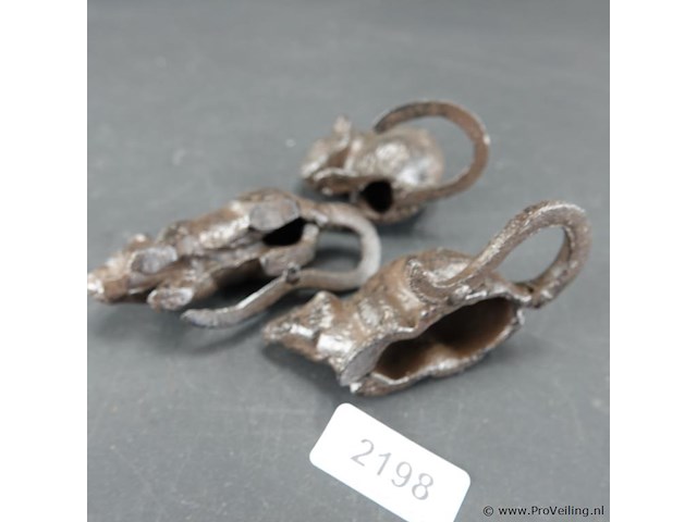 3 ijzeren muisjes - afbeelding 5 van  5