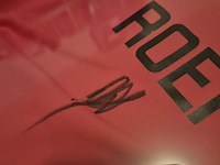 3 ingelijste voetbalshirts – rkc waalwijk, n.e.c. nijmegen en gesigneerd roefs #22 - afbeelding 3 van  15
