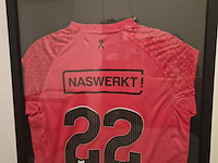 3 ingelijste voetbalshirts – rkc waalwijk, n.e.c. nijmegen en gesigneerd roefs #22 - afbeelding 12 van  15