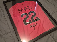 3 ingelijste voetbalshirts – rkc waalwijk, n.e.c. nijmegen en gesigneerd roefs #22 - afbeelding 14 van  15