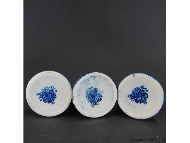 3 japans imari vaasjes - afbeelding 5 van  5