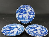 3 japans porseleinen borden - afbeelding 1 van  5