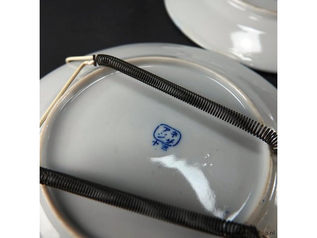 3 japans porseleinen borden - afbeelding 5 van  5