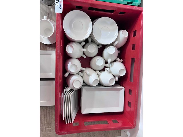 3 kratten servies, glaswerk en bestek - afbeelding 7 van  9