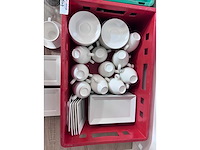 3 kratten servies, glaswerk en bestek - afbeelding 7 van  9
