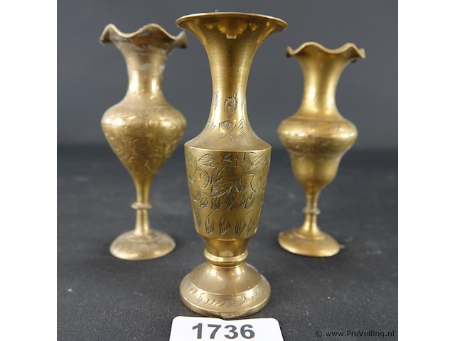 3 messing vaasjes met gedreven decor - afbeelding 1 van  5