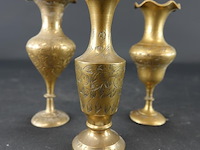 3 messing vaasjes met gedreven decor - afbeelding 1 van  5