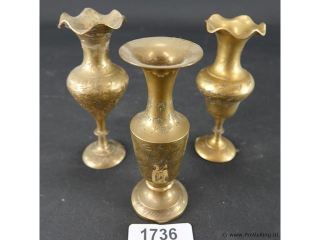 3 messing vaasjes met gedreven decor - afbeelding 2 van  5