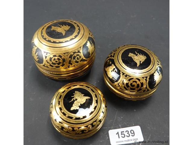 3 nestbare laqué dekseldozen - afbeelding 1 van  5