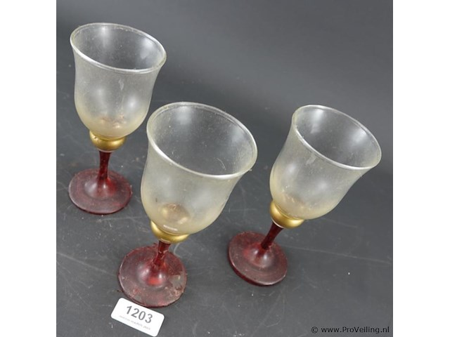 3 oude glazen - afbeelding 3 van  5