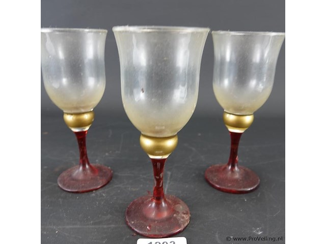 3 oude glazen - afbeelding 4 van  5