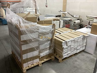 3 pallets met stoffen oprolplanken - afbeelding 2 van  5