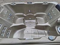 3 persoons jacuzzi en buitenspa - afbeelding 4 van  28