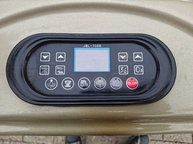 3 persoons jacuzzi en buitenspa - afbeelding 10 van  28