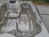 3 persoons jacuzzi en buitenspa - afbeelding 25 van  28