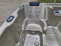 3 persoons jacuzzi en buitenspa - afbeelding 22 van  28