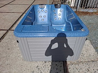 3 persoons jacuzzi en buitenspa - afbeelding 4 van  11