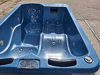 3 persoons jacuzzi en buitenspa - afbeelding 9 van  11